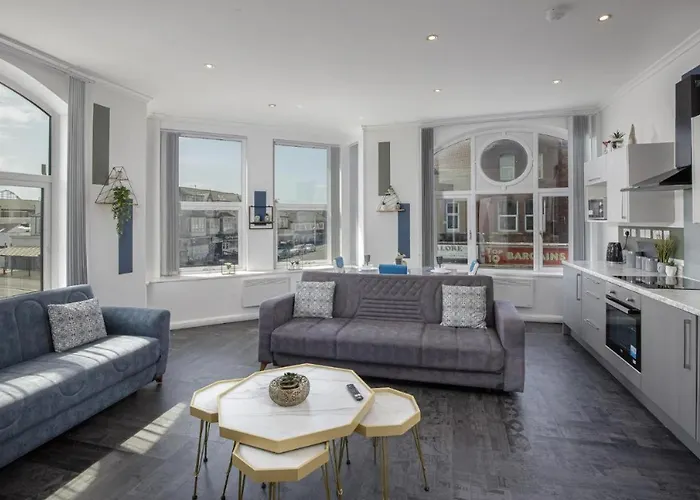 South Pier Apartments - Close To Pleasure Beach And Seafront
