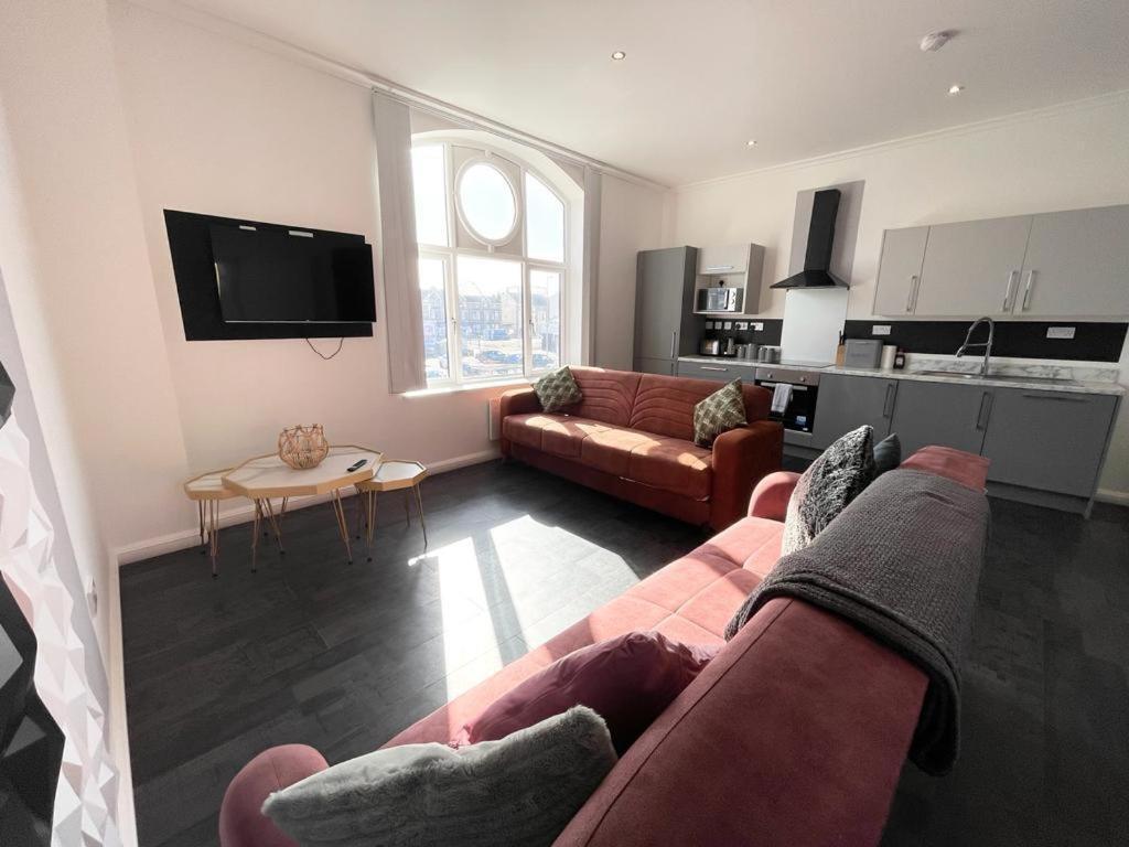 South Pier - Close To Pleasure And Seafront Apartment